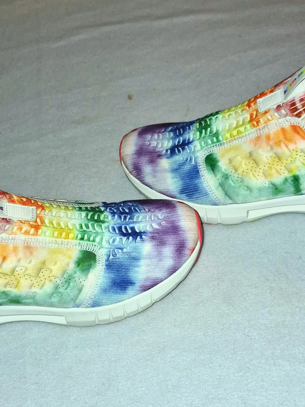 Under Armour HOVR Phantom Slip Sneakers Size 9 Rainbow Tie Dye